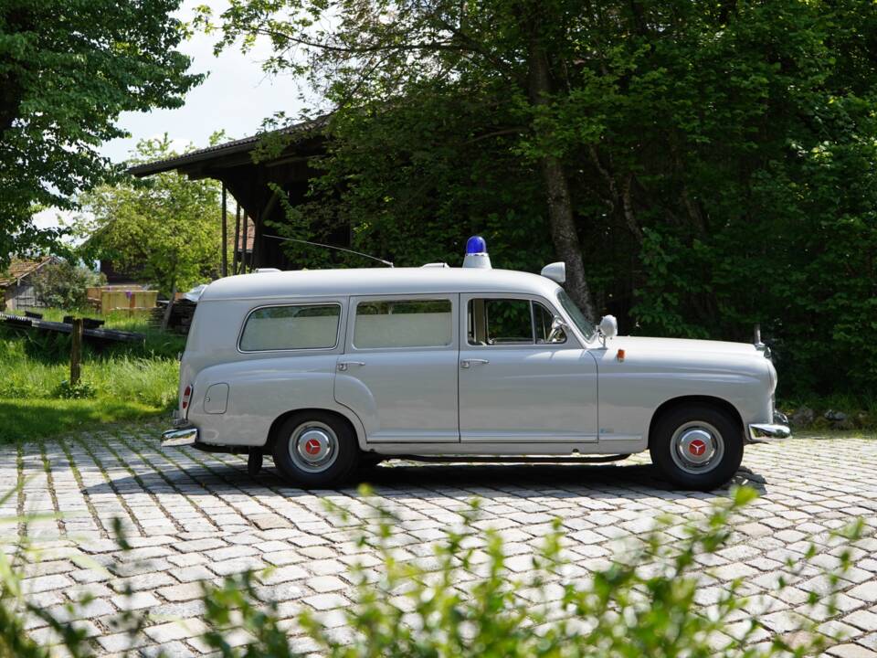 Image 11/22 of Mercedes-Benz 190 Db (1961)