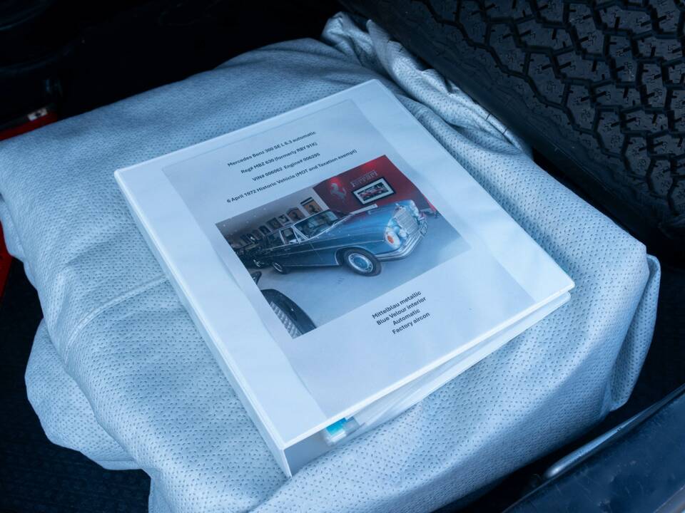 Bild 29/32 von Mercedes-Benz 300 SEL 6.3 (1972)