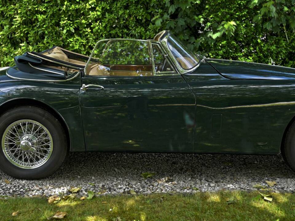 Immagine 16/50 di Jaguar XK 150 3.8 S DHC (1960)