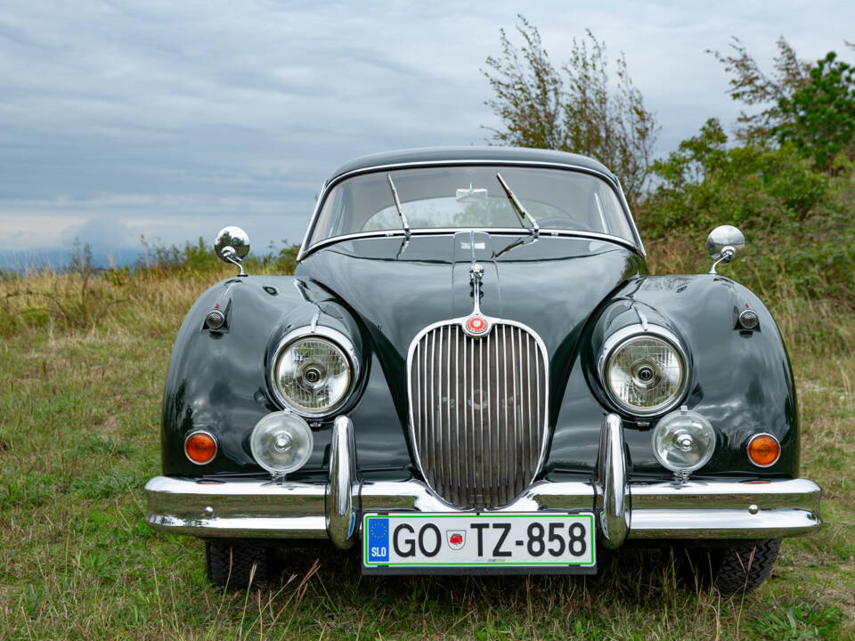 Afbeelding 2/100 van Jaguar XK 150 FHC (1960)