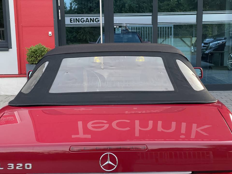 Bild 32/37 von Mercedes-Benz SL 320 (1996)