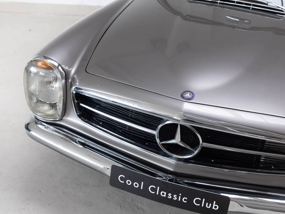 Image 26/35 de Mercedes-Benz 230 SL (1966)