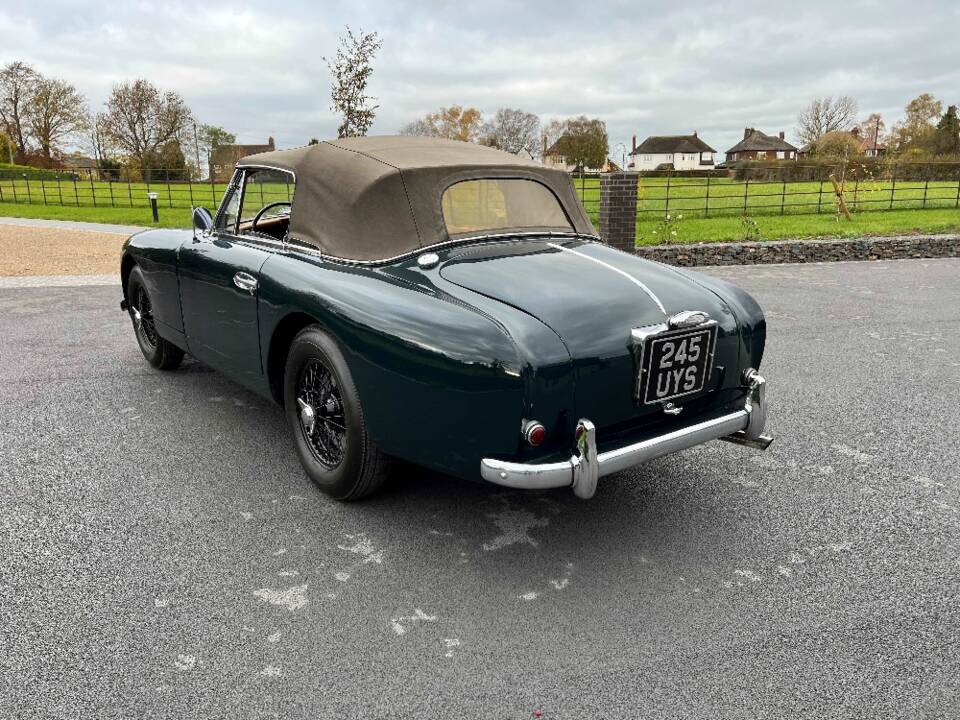 Afbeelding 40/50 van Aston Martin DB 2&#x2F;4 Mk I DHC (1954)