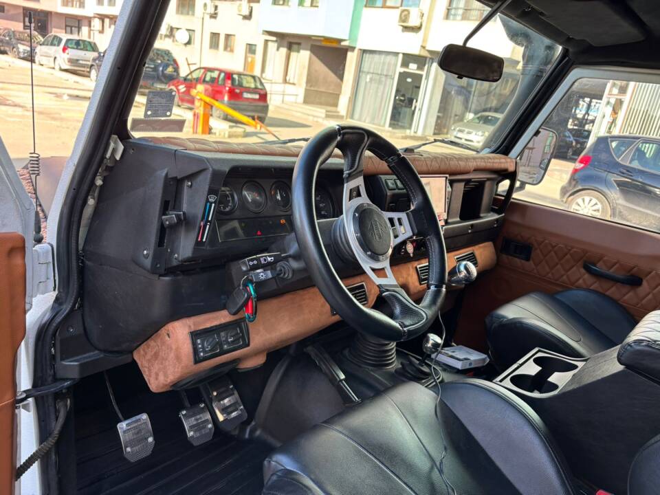 Afbeelding 49/73 van Land Rover Defender 110 (2005)