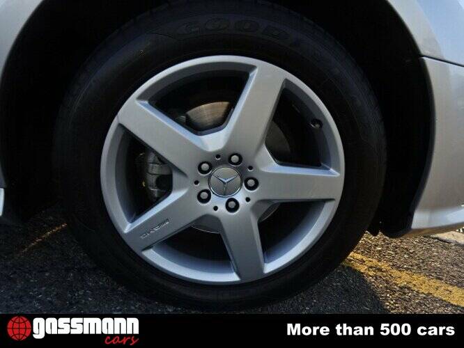 Bild 15/15 von Mercedes-Benz R 500 4MATIC (2006)