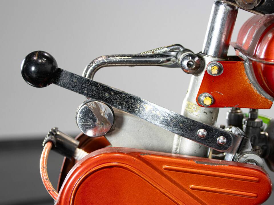 Image 45/50 of Bianchi Aquilotto (1966)