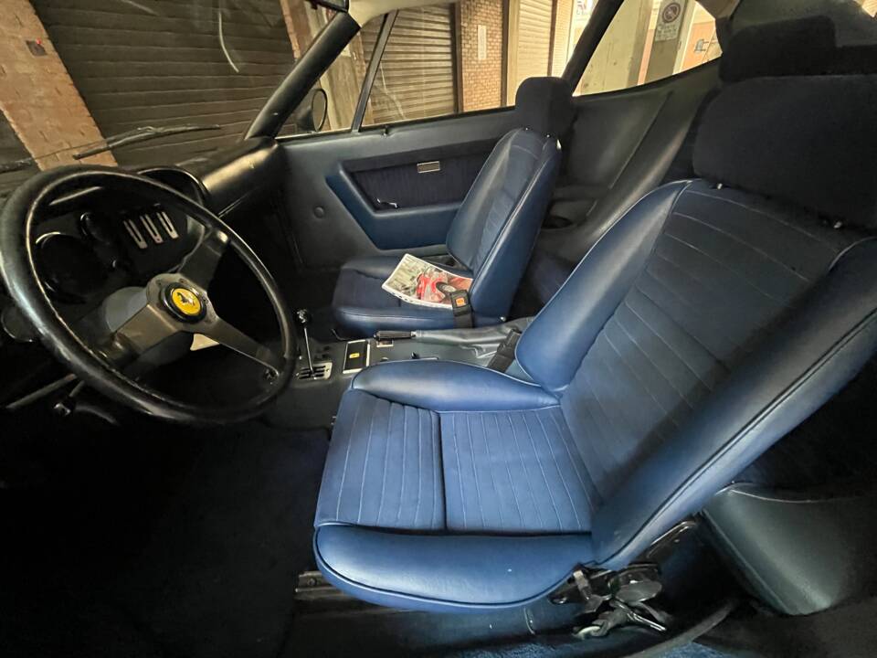 Bild 13/22 von Ferrari Dino 208 GT4 (1976)