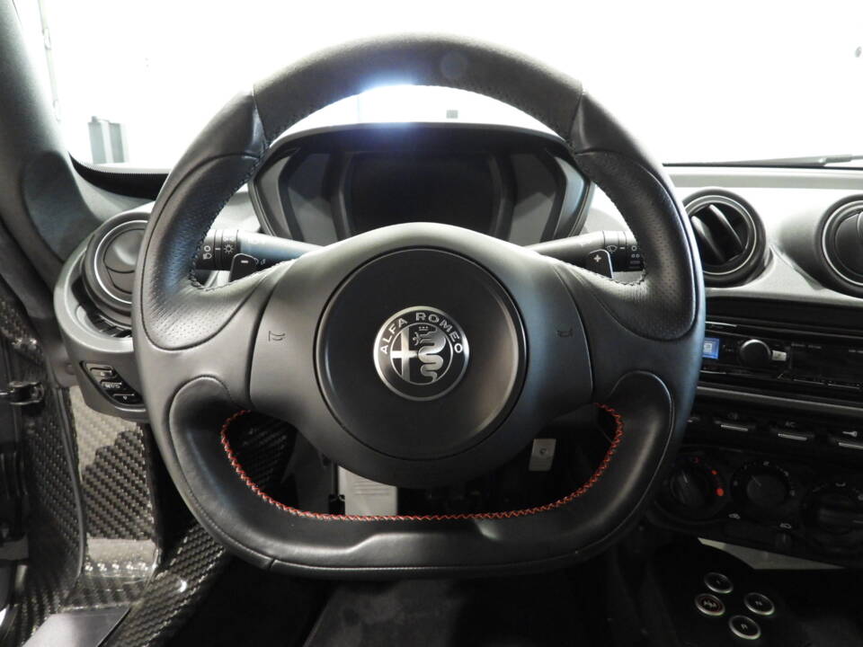 Bild 6/15 von Alfa Romeo 4C (2018)