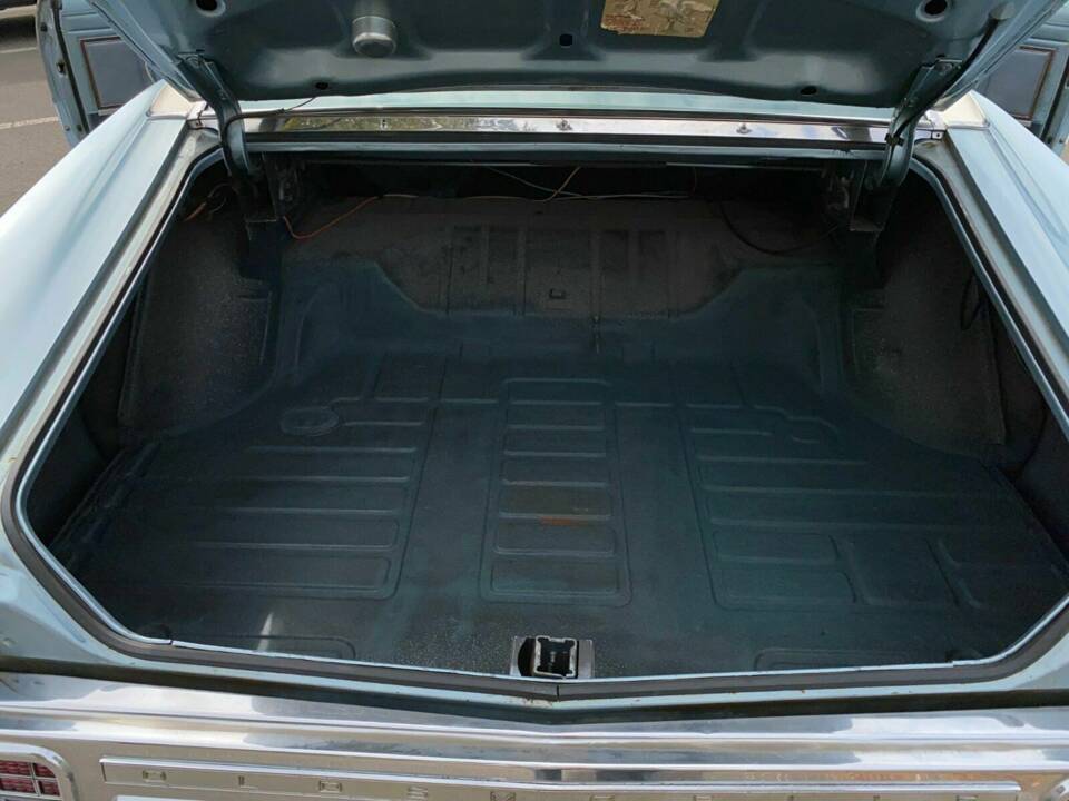 Bild 7/13 von Oldsmobile Delta 88 Holiday Hardtop (1968)