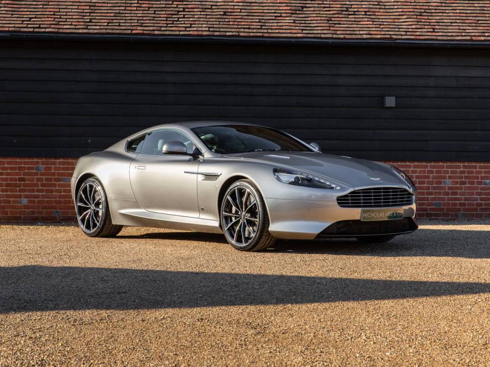 Imagen 2/50 de Aston Martin DB 9 GT &quot;Bond Edition&quot; (2015)