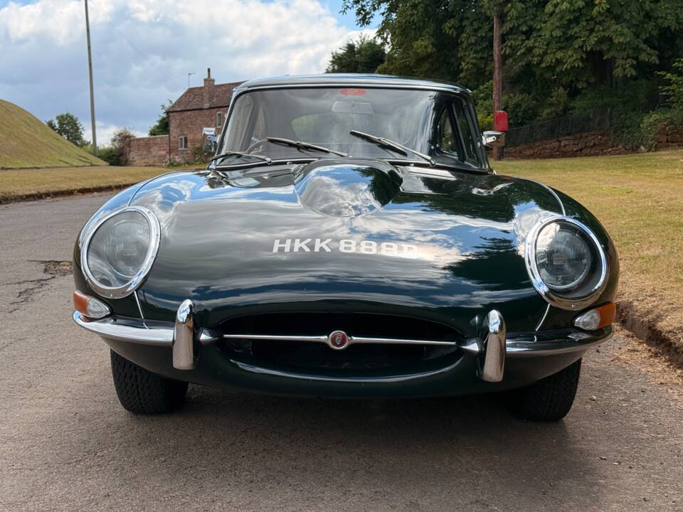 Image 5/30 de Jaguar Type E (2+2) (1966)