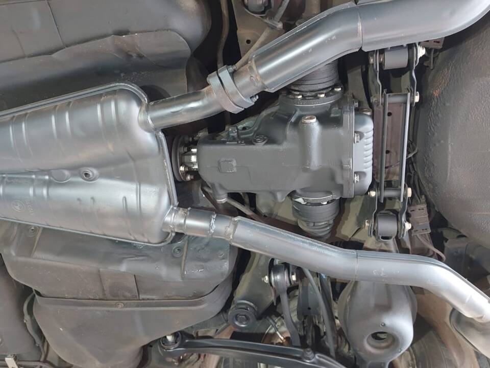 Immagine 44/50 di BMW 850i (1990)