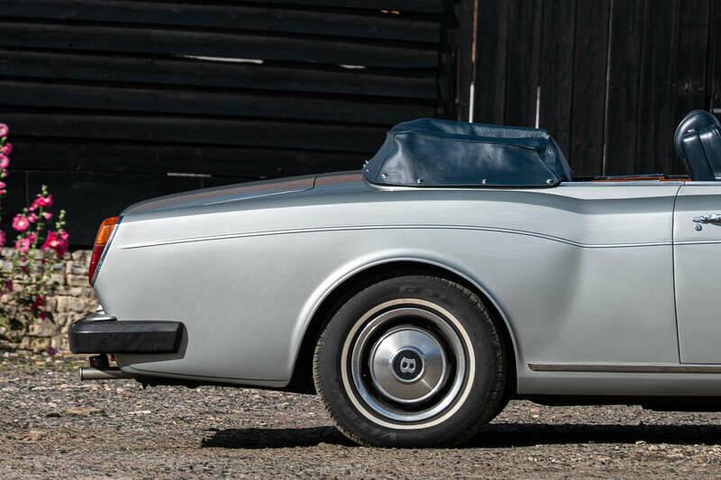 Image 12/35 of Bentley Corniche I (1982)