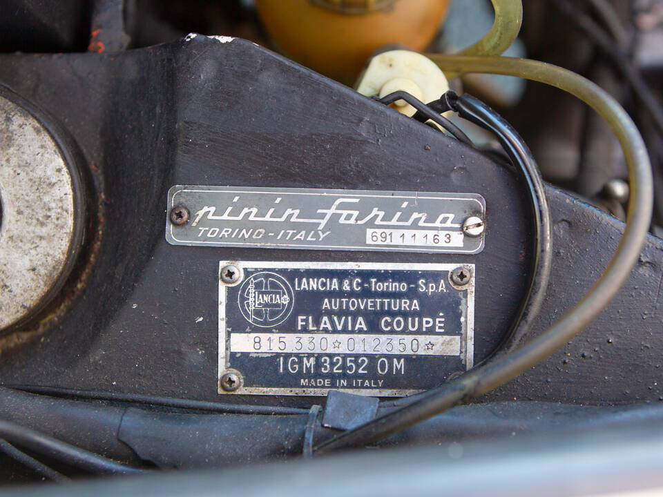 Image 13/26 of Lancia Flavia 1.8 (Pininfarina) (1965)