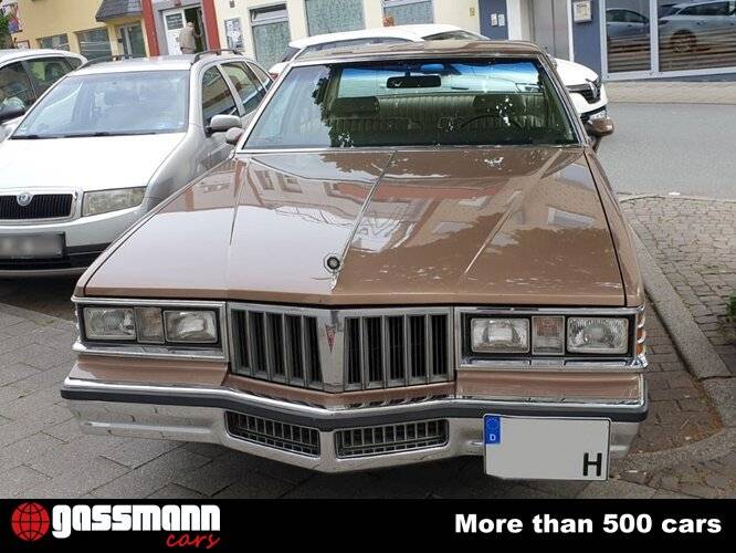 Bild 10/15 von Pontiac Bonneville (1981)
