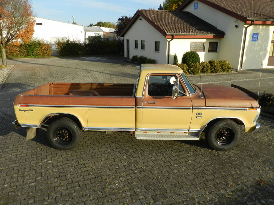 Image 33/67 of Ford F-350 (1973)