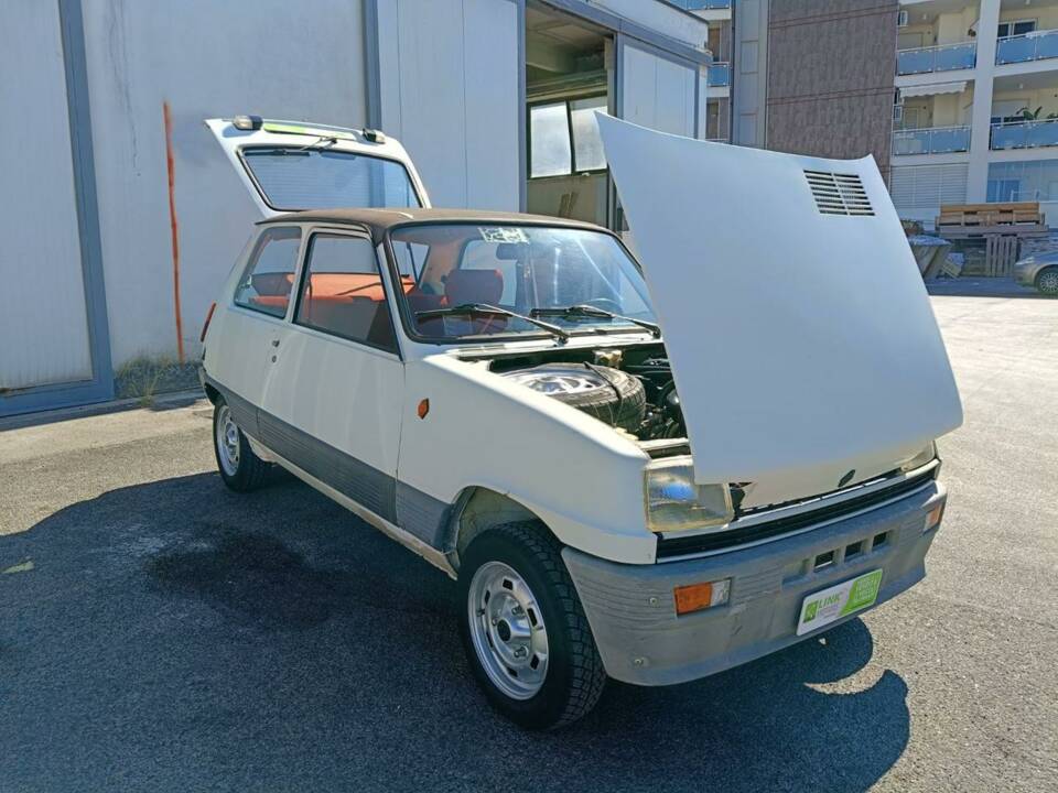 Image 6/50 de Renault R 5 1.4l (1983)