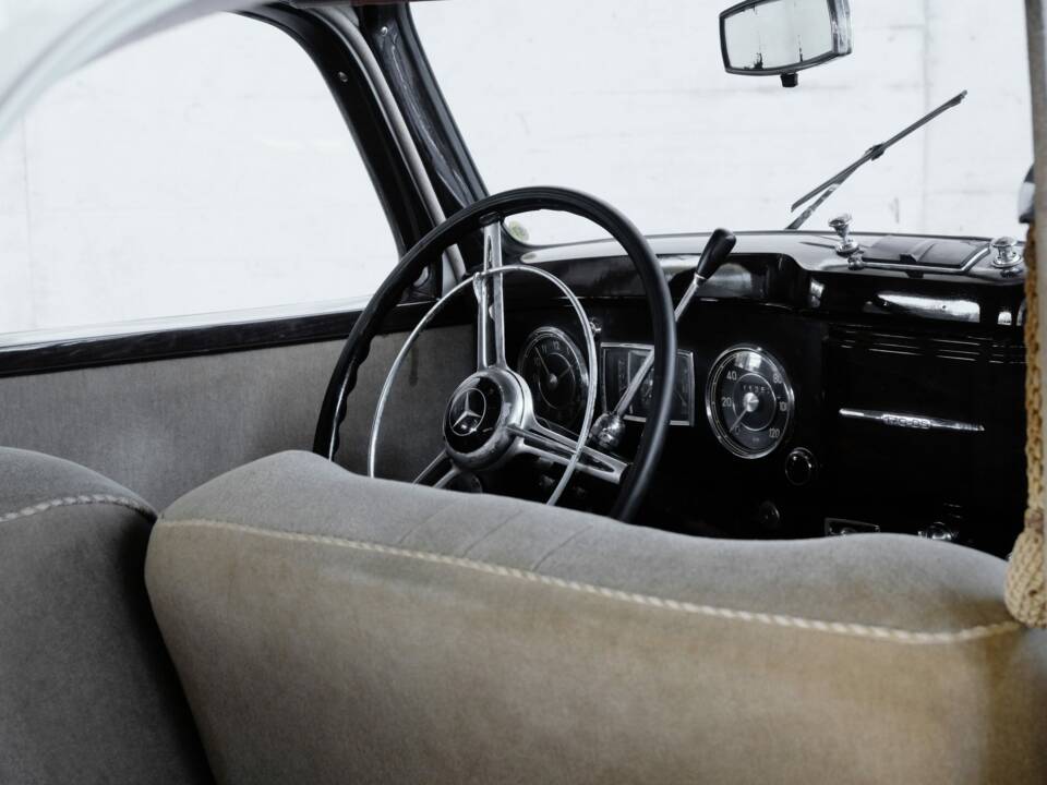 Image 29/45 of Mercedes-Benz 170 DS (1953)