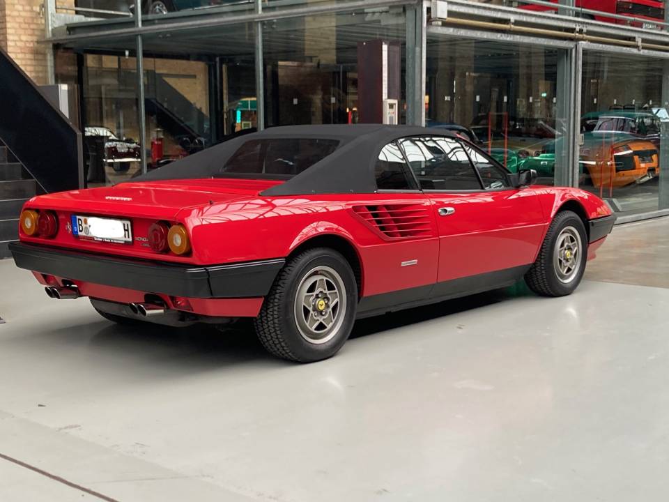 Image 9/18 de Ferrari Mondial Quattrovalvole (1984)