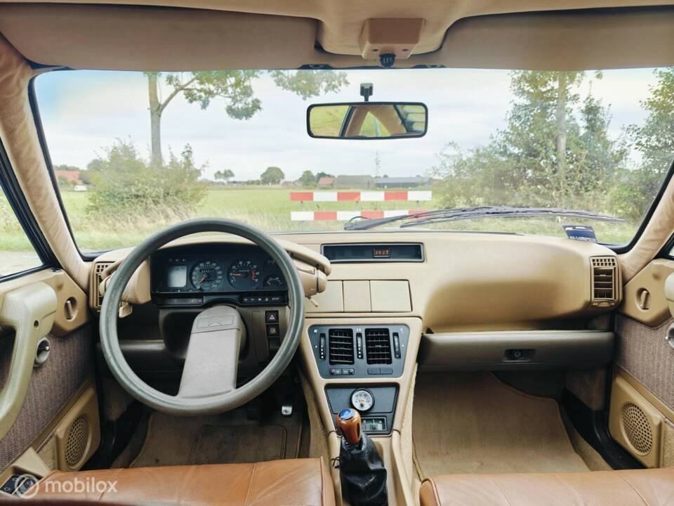 Image 28/45 de Citroën CX 2000 Pallas (1987)