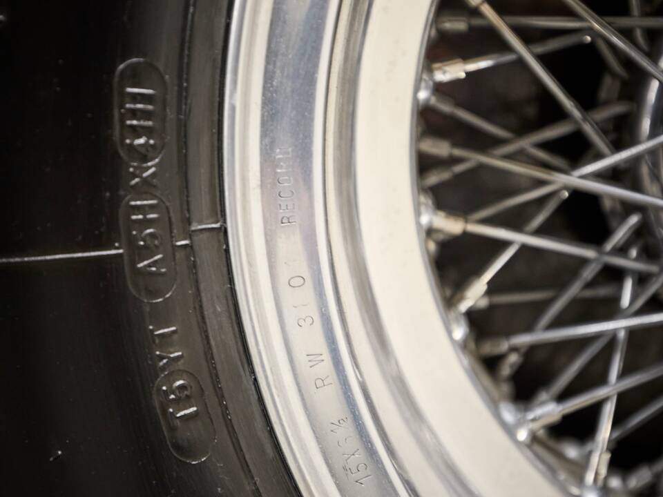 Image 43/100 of Ferrari 250 GT (1962)