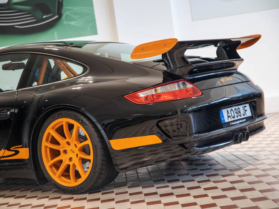 Imagen 8/25 de Porsche 911 GT3 RS (2007)