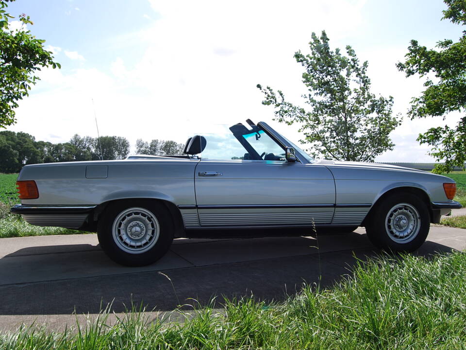 Image 47/96 de Mercedes-Benz 280 SL (1982)