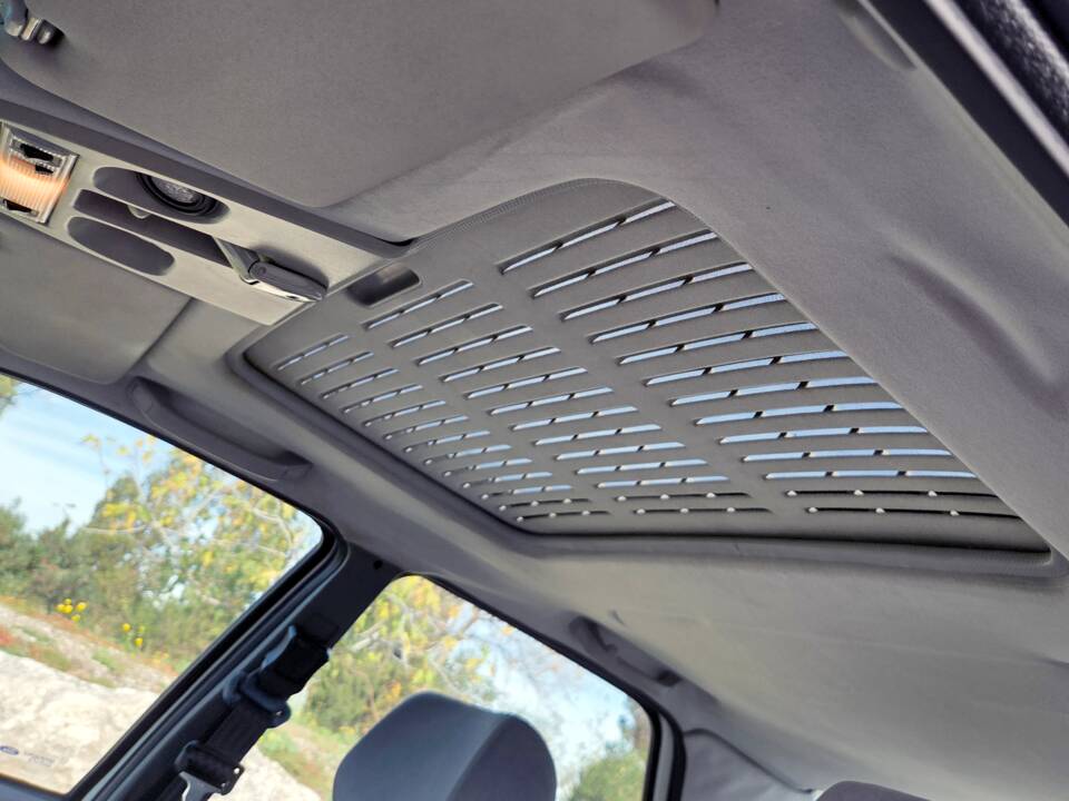 Image 18/33 of Ford Sierra 2.0i Cosworth (1988)