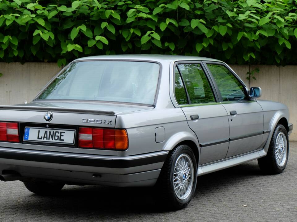 Bild 7/56 von BMW 325ix (1987)