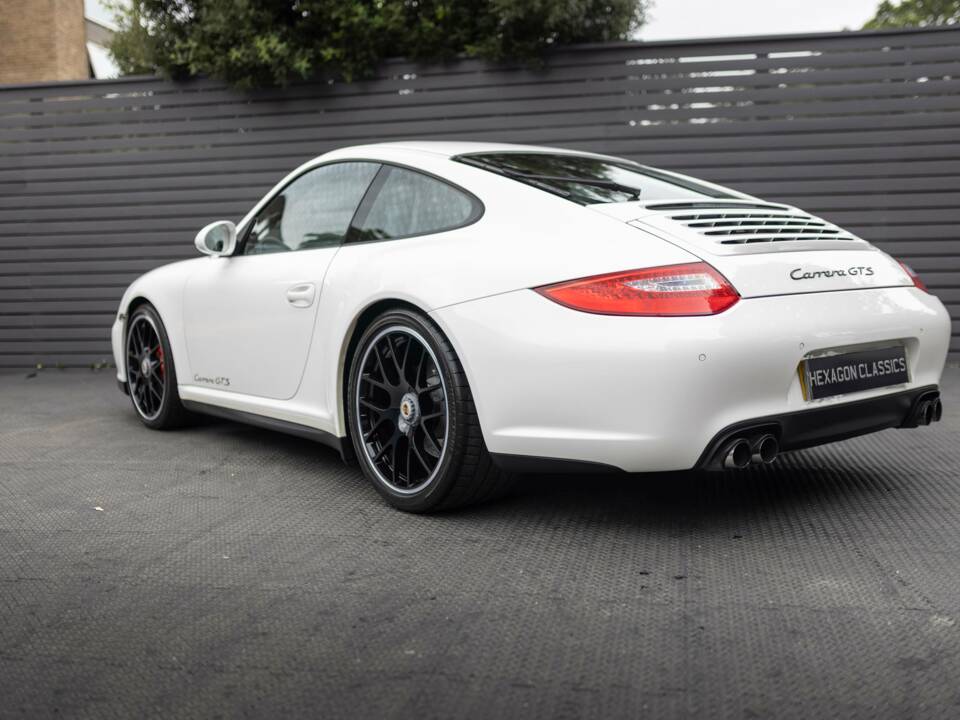 Bild 34/36 von Porsche 911 Carrera GTS (2011)