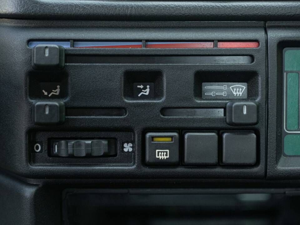 Image 38/50 of Opel Calibra 2,0 4x4 16V (1991)