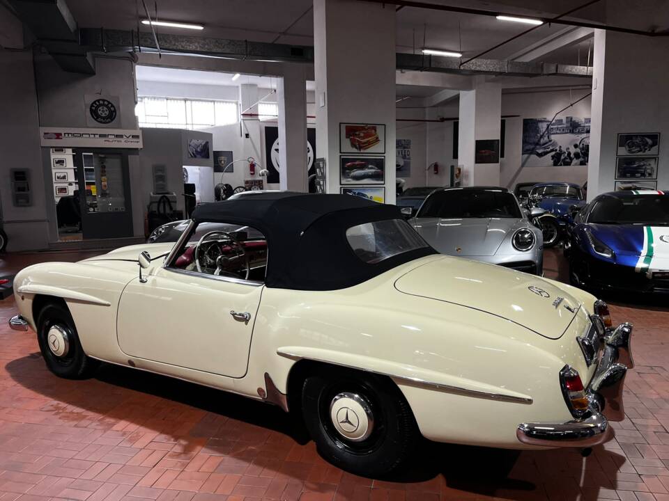 Image 25/58 of Mercedes-Benz 190 SL (1955)