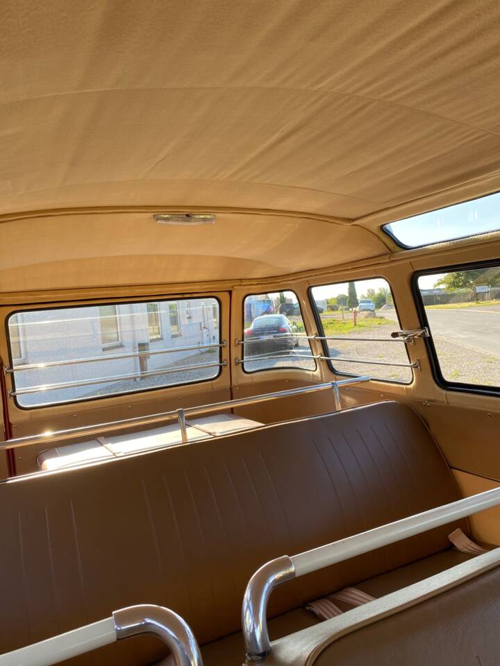 Immagine 35/61 di Volkswagen T1 Samba 1.2 (1958)