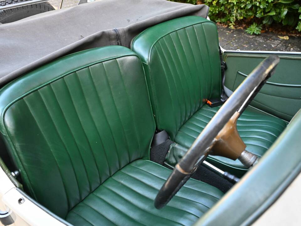 Image 21/50 of MG TF 1500 (1954)