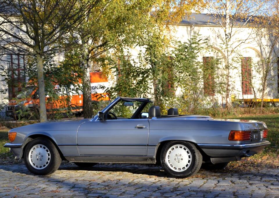 Image 4/36 of Mercedes-Benz 300 SL (1987)