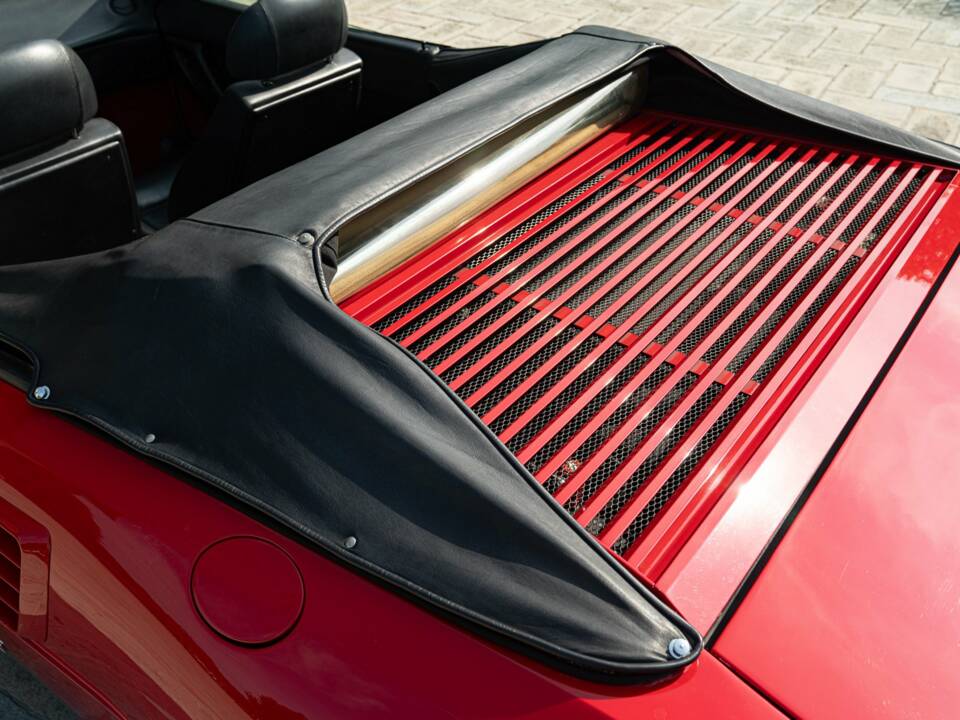 Image 34/50 of Ferrari Mondial T (1991)