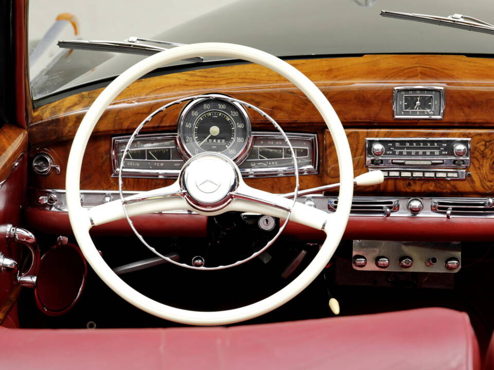 Image 12/21 de Mercedes-Benz 300 c Cabriolet D (1956)