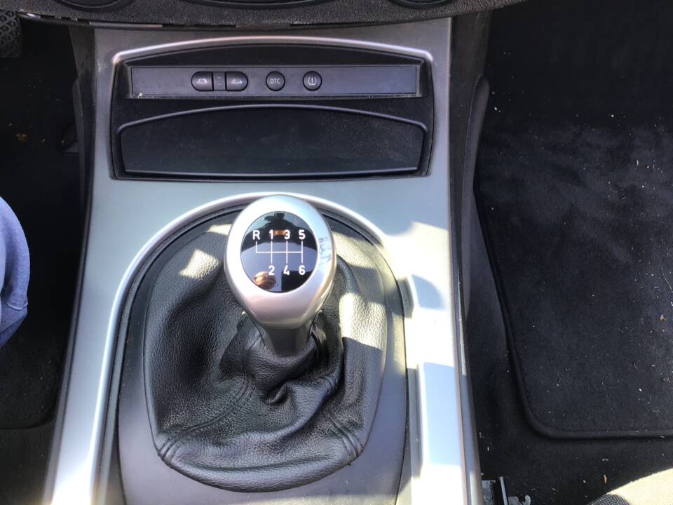 Imagen 7/10 de BMW Z4 2.5i (2006)