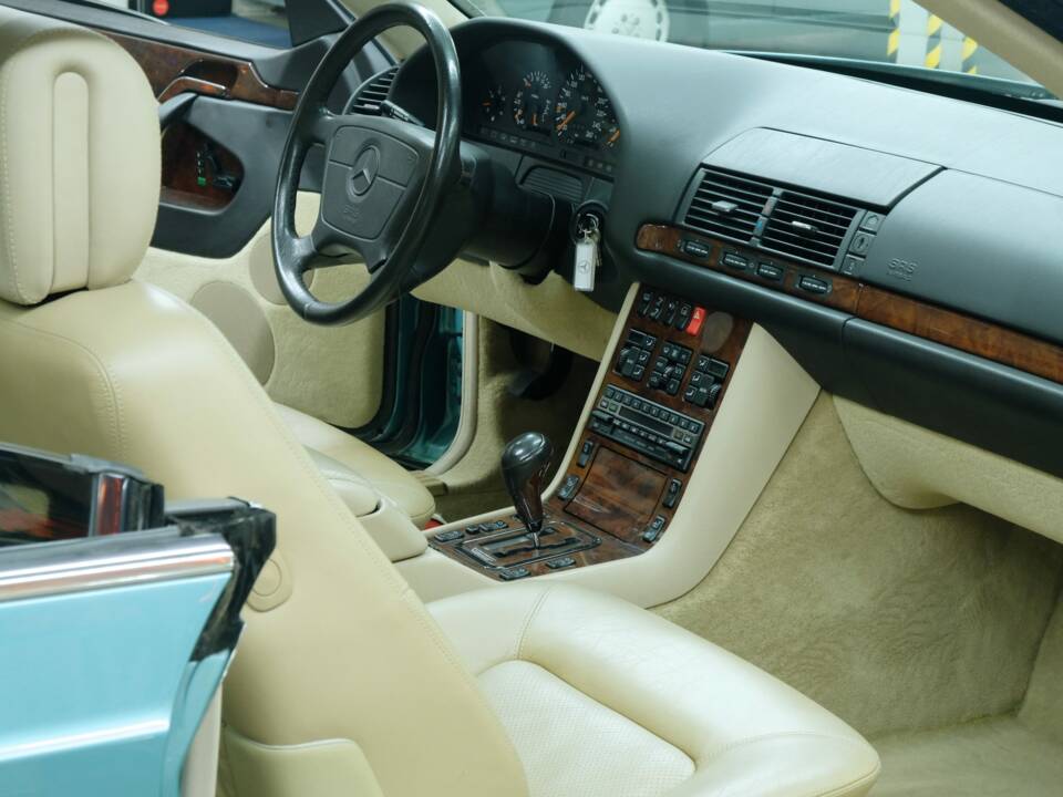 Bild 32/50 von Mercedes-Benz 600 SEC (1993)