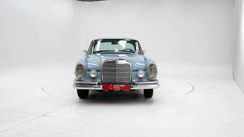 Image 5/15 of Mercedes-Benz 280 SE (1968)