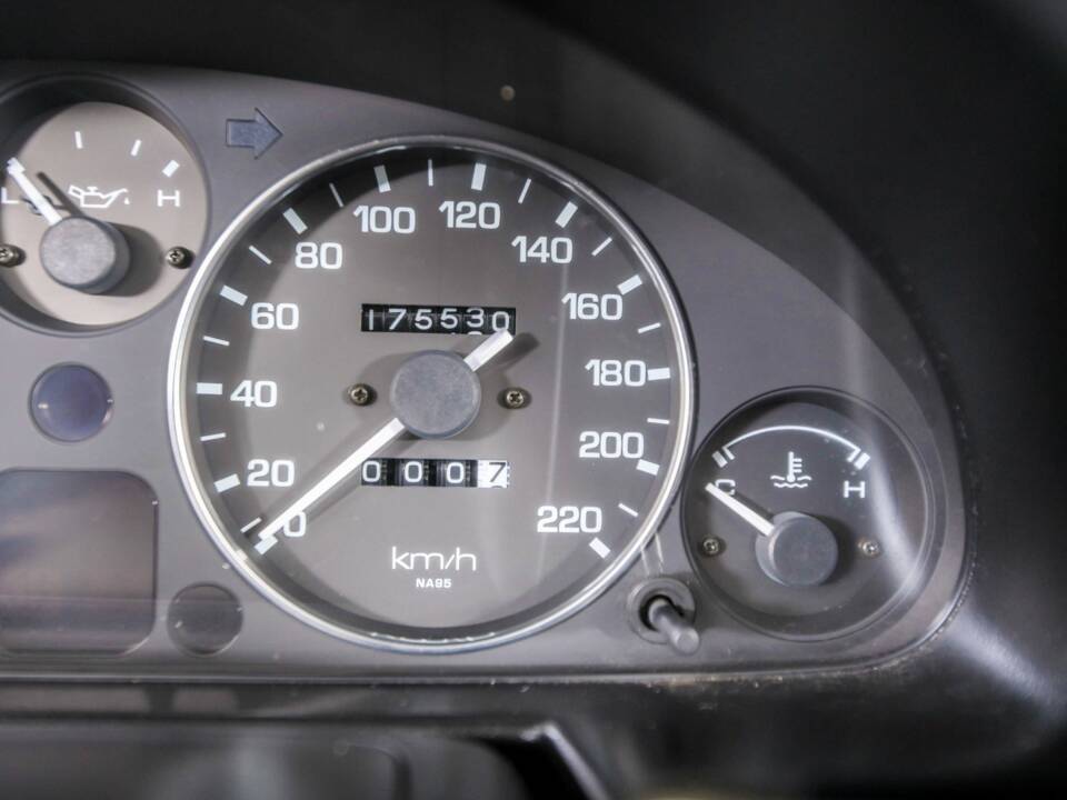 Bild 30/50 von Mazda MX 5 (1995)