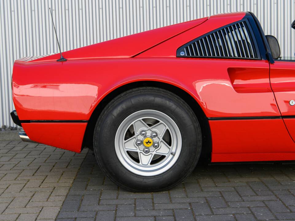 Bild 25/45 von Ferrari 308 GTSi (US) (1980)