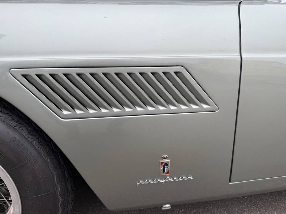 Image 25/26 of Ferrari 250 GT 2+2 (1962)