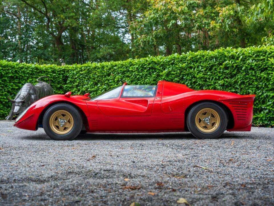 Immagine 8/21 di Ferrari 330 P4 Recreation (1978)