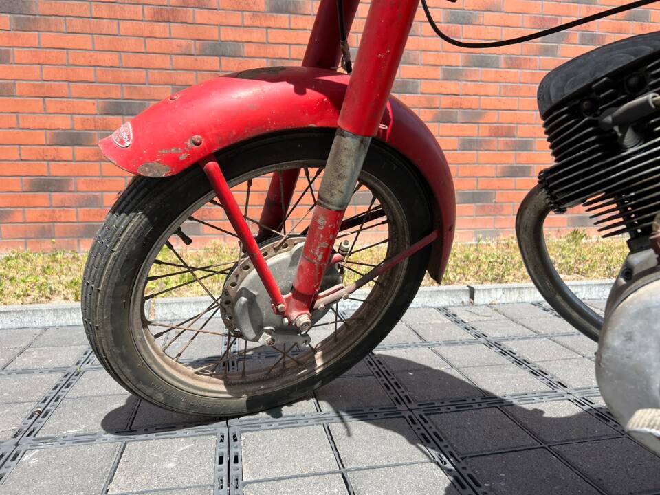 Immagine 15/19 di Ducati DUMMY (1953)