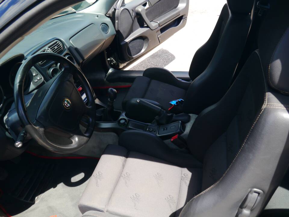 Bild 50/67 von Alfa Romeo GTV 2.0 V6 Turbo (1996)