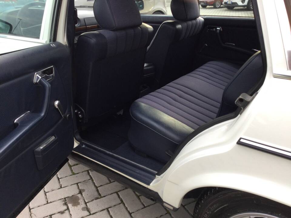 Immagine 38/39 di Mercedes-Benz 240 TD (1983)