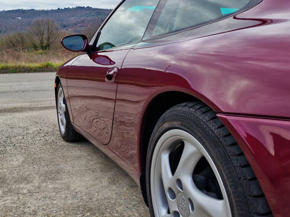 Bild 8/48 von Porsche 911 Carrera (1999)