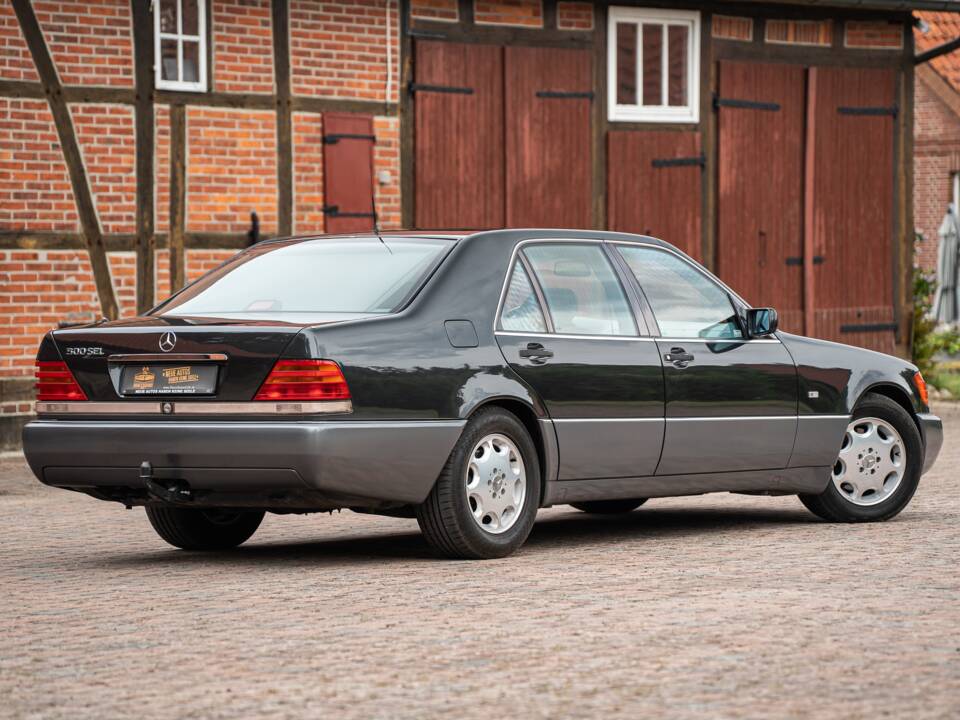 Image 12/54 of Mercedes-Benz 500 SEL (1992)
