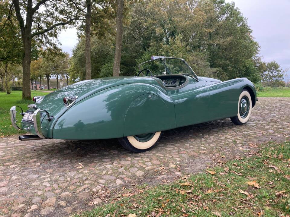 Immagine 17/30 di Jaguar XK 120 OTS (1950)